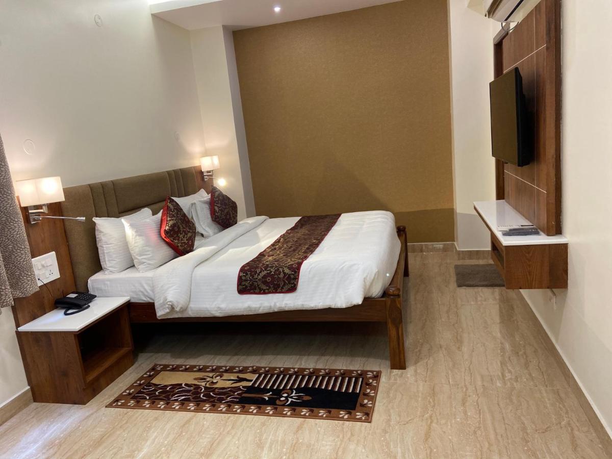 Le Shiv Executive Suite Theni Exterior photo